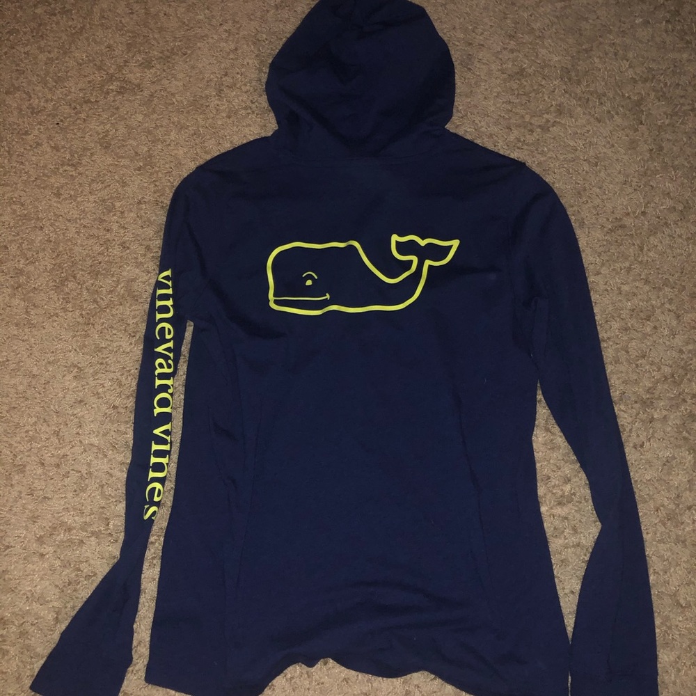 Men’s Vineyard Vines hoodie size:S